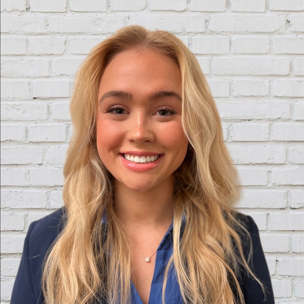 Meet your Posher, Mia